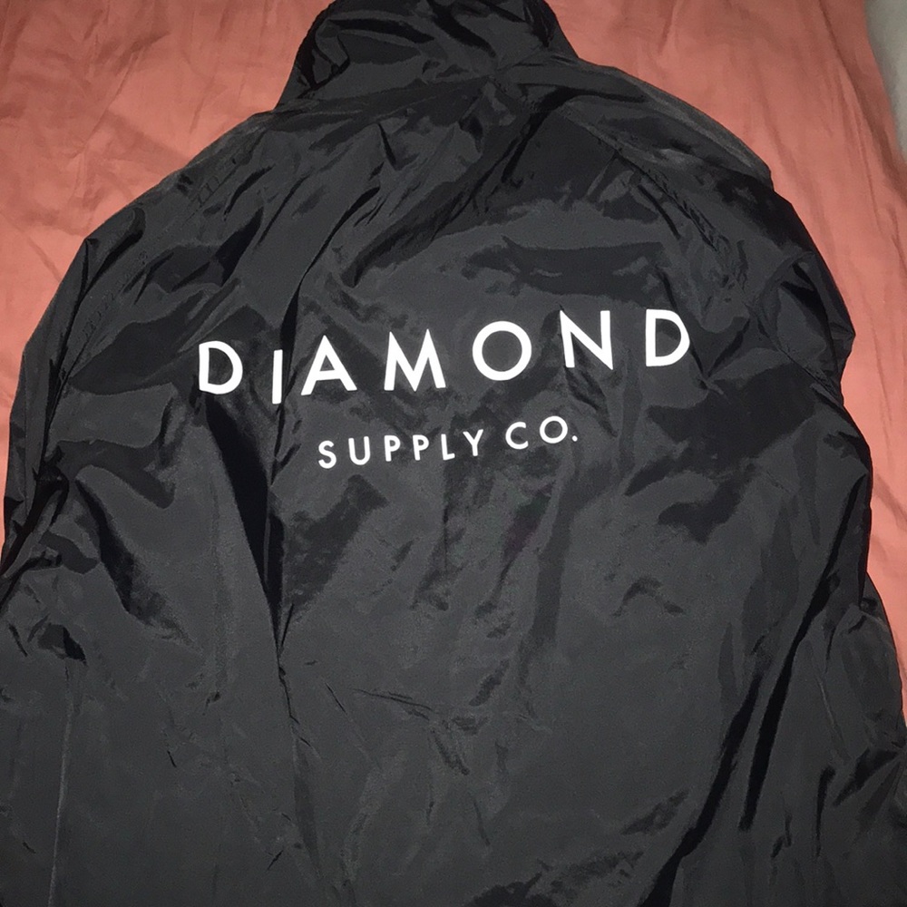 diamond windbreaker